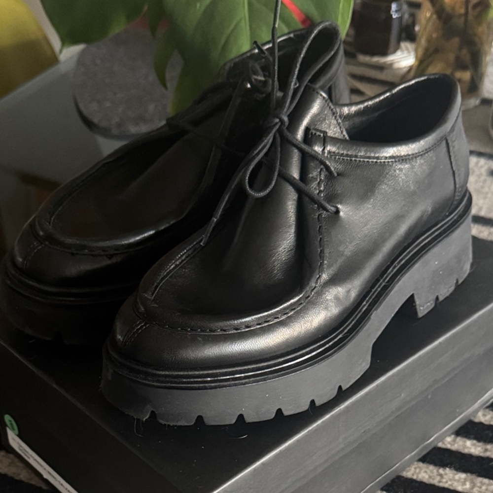 Womens leather derby/oxfords made in Italy
